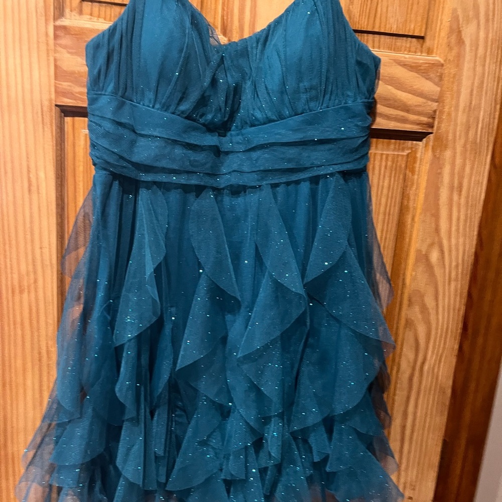 Elegant Teal Evening Gown with Glittering Layers